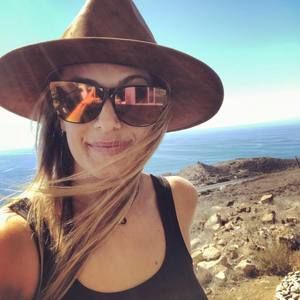 Meet your Posher, Emilie